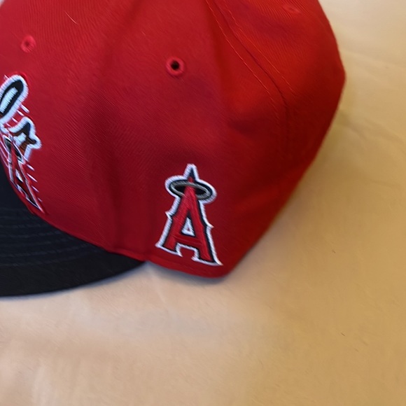 Angels hat - Picture 2 of 4